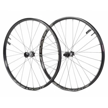 JGO. RUEDAS SPECIALIZED TRAVERSE 29'' EJE BOOST 148mm NUCLEO SHIMANO 9-10-11-12V