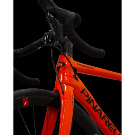 PINARELLO PARIS DISK 105 DB 11v y RACING 900 DB 2021